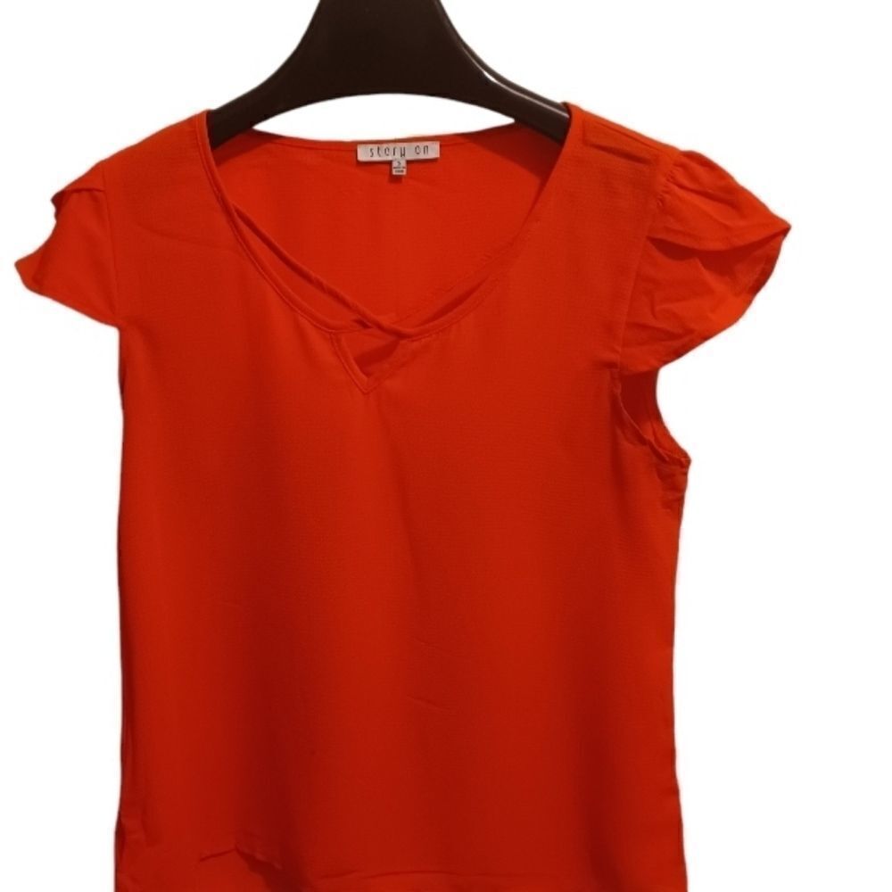 Cute orange blouse  
